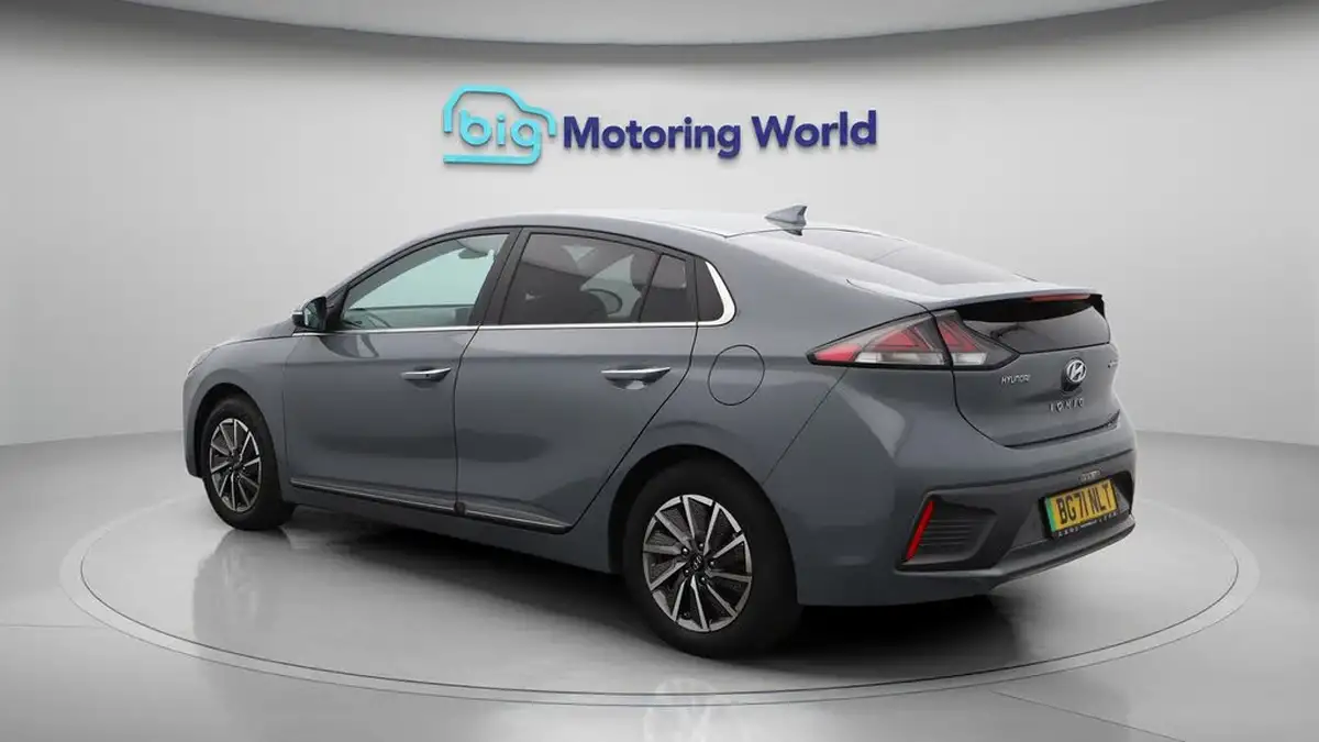 2021-hyundai-ioniq-e-premium-electric-100kw-big-5