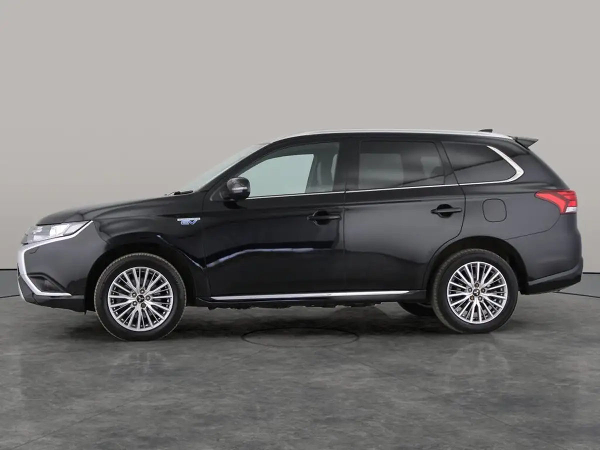 2021-mitsubishi-outlander-24-dynamic-phev-big-9