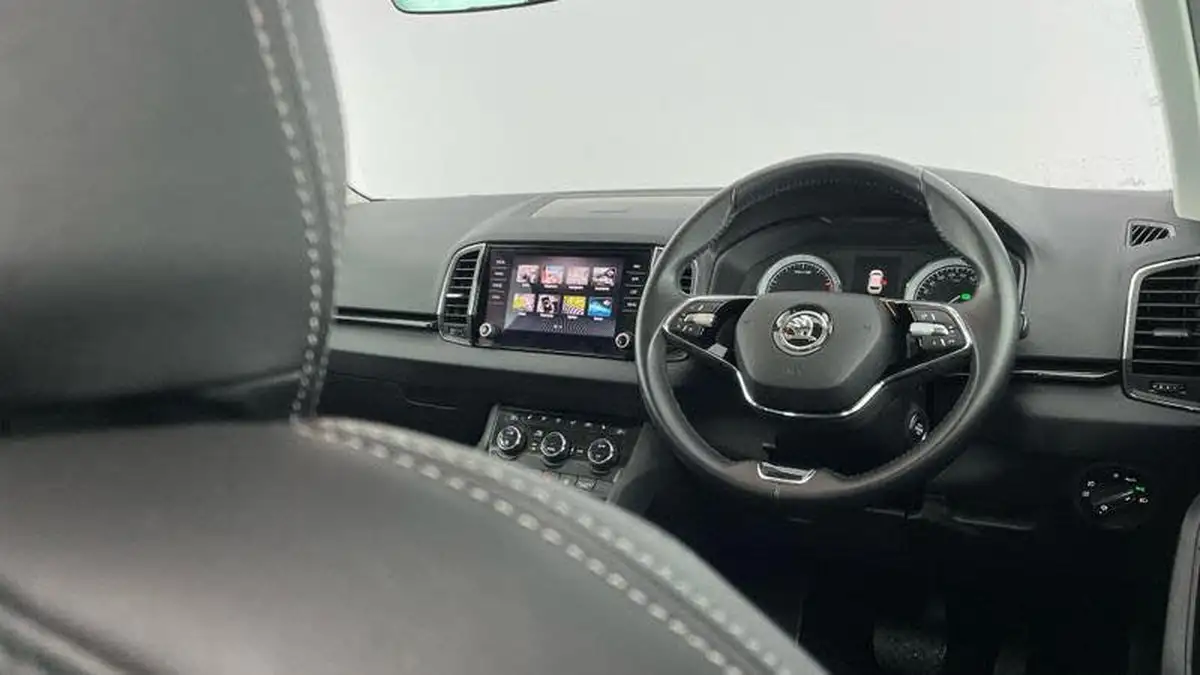 2021-skoda-karoq-15-tsi-se-l-dsg-big-26