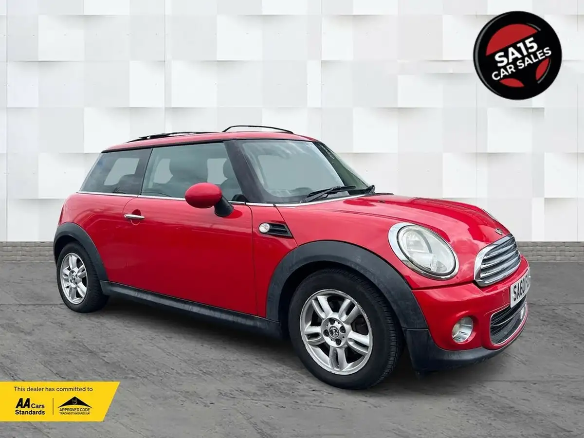 2010-mini-cooper-16-one-98bhp-hatchback-3d-big-0