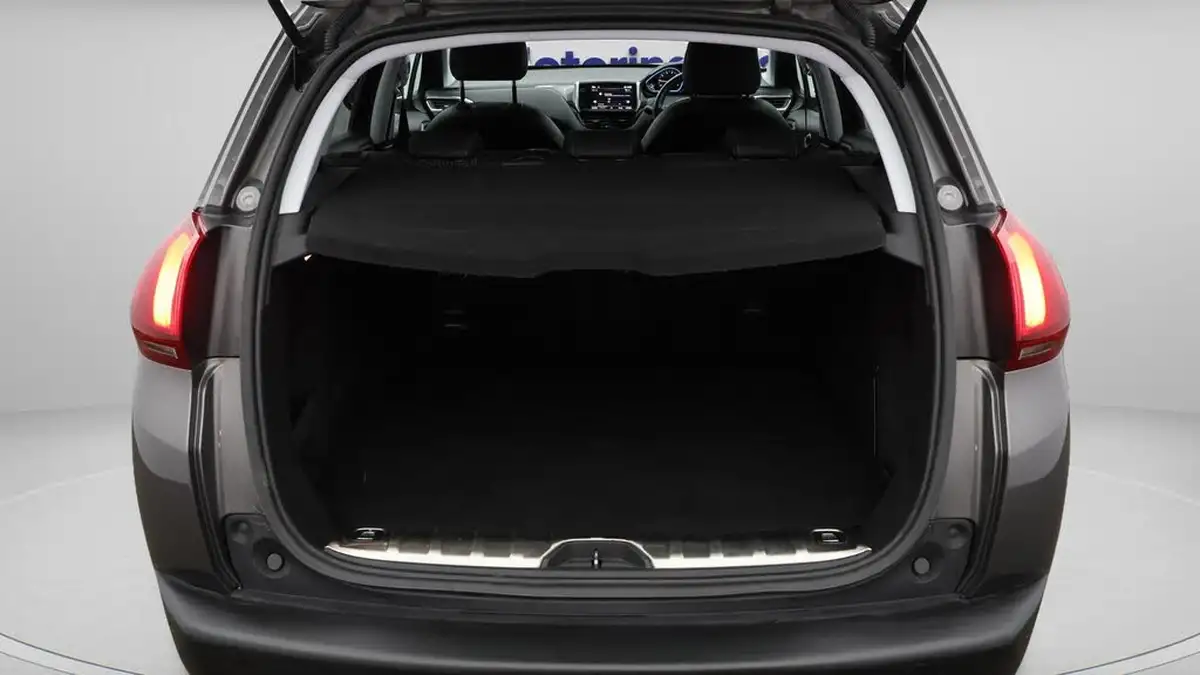 2018-peugeot-2008-suv-12-puretech-allure-82bhp-ss-big-17
