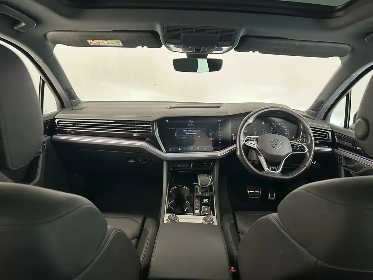 2020-volkswagen-touareg-30tsi-black-edition-big-27