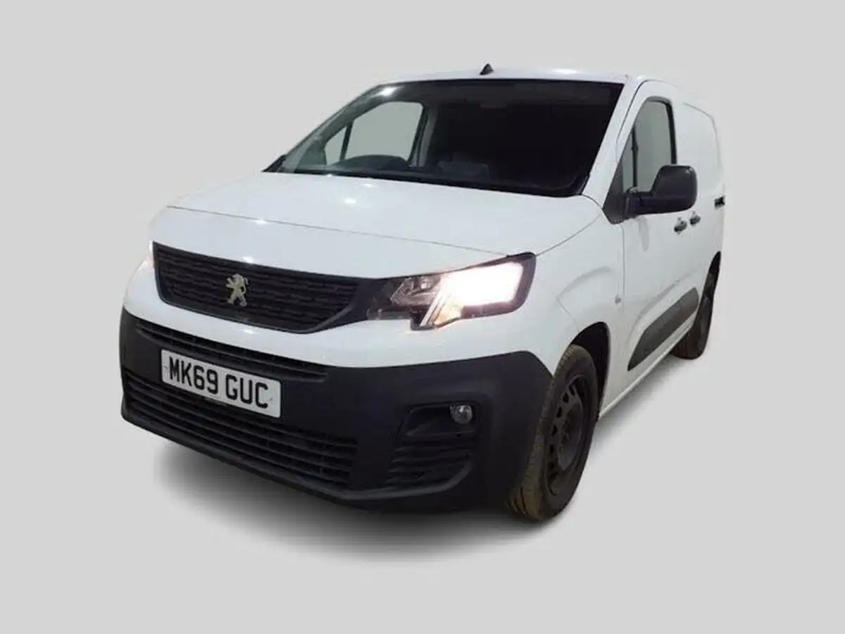 2019-peugeot-partner-15-bluehdi-1000-professional-100ps-eu6dt-panel-big-9