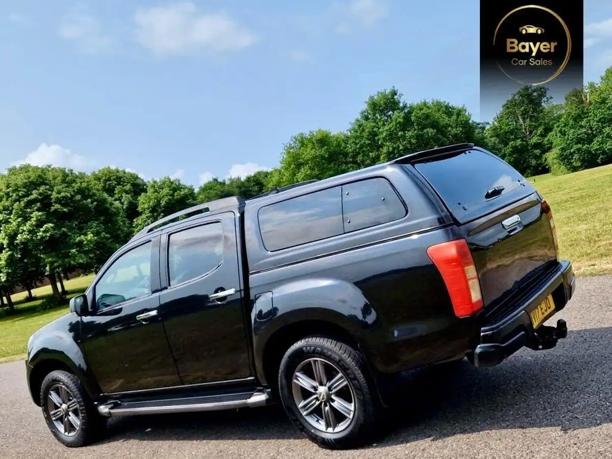 2017-isuzu-d-max-19td-blade-auto-big-21