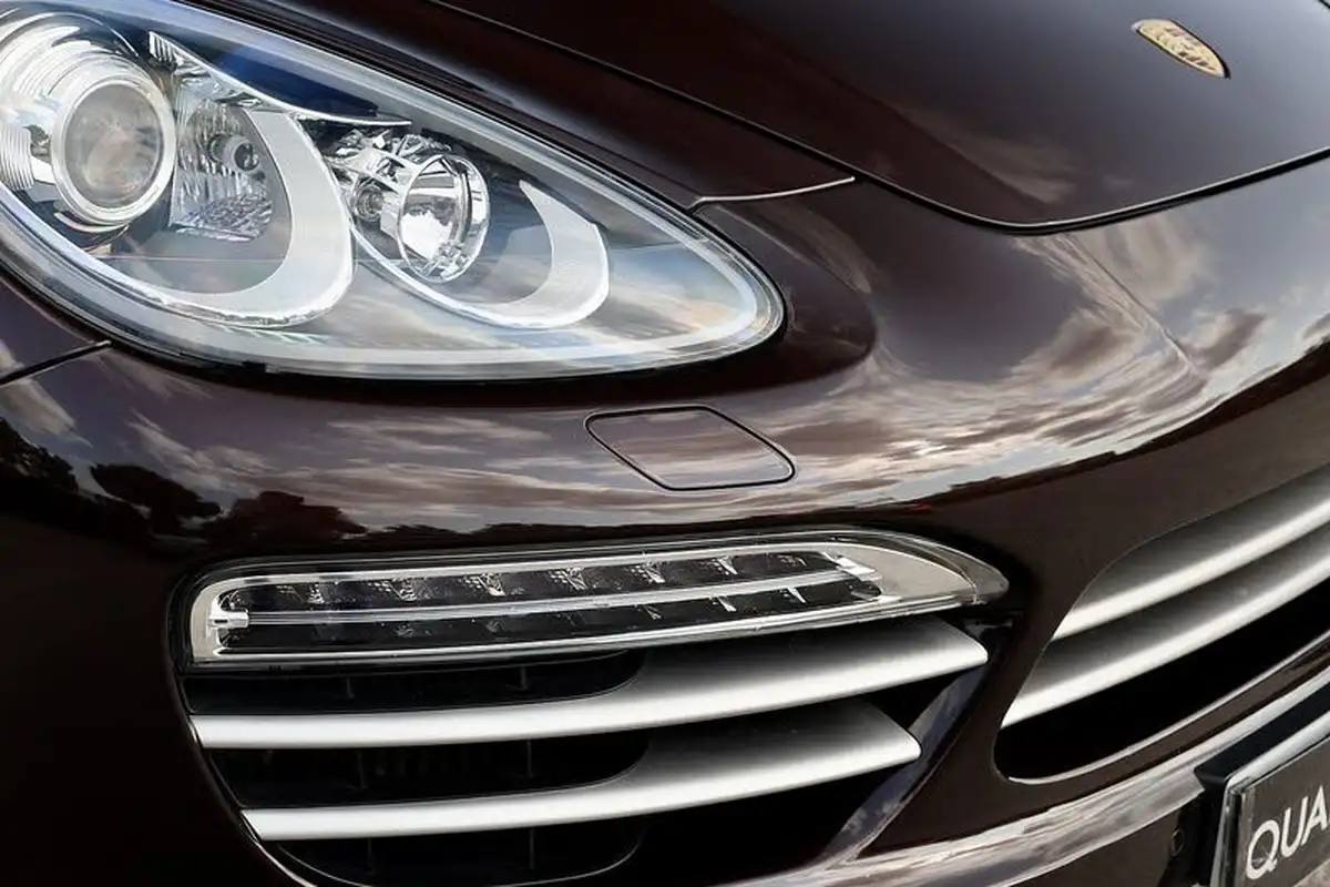 2014-porsche-cayenne-30td-platinum-edition-big-10