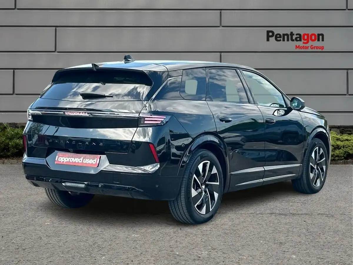 2024-vauxhall-grandland-e-gs-big-4