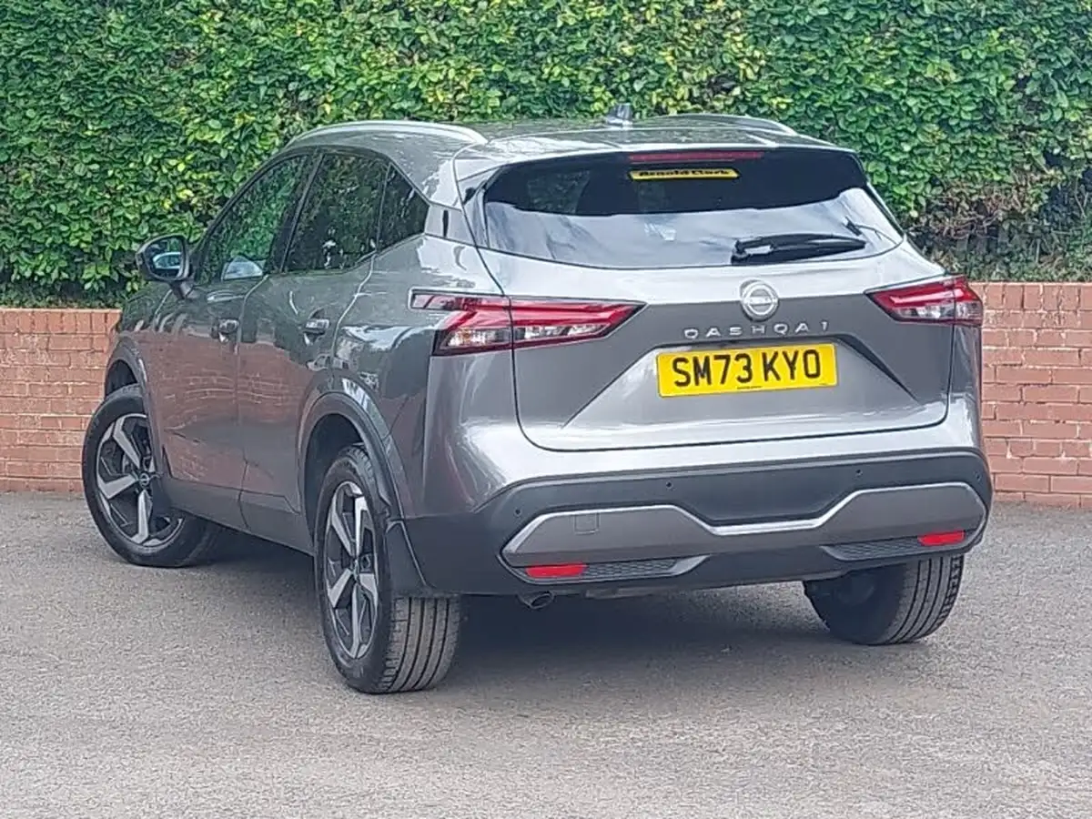 2023-nissan-qashqai-13-dig-t-n-connecta-160ps-auto-big-1