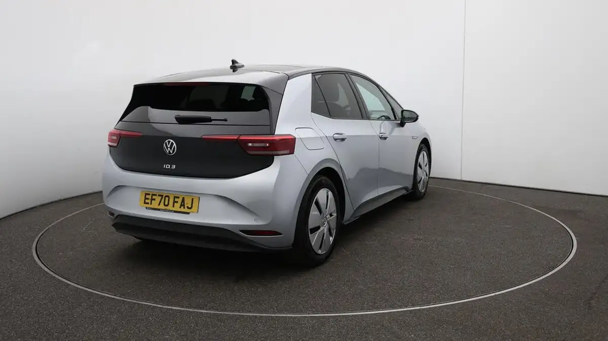 2020-volkswagen-id3-e-style-big-57