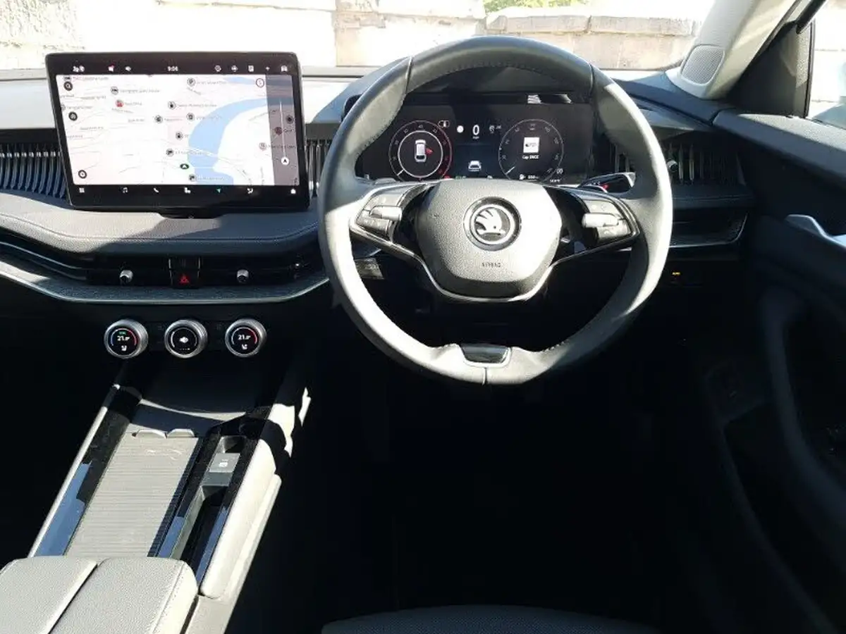 2024-skoda-superb-20tdi-se-l-150ps-scr-estate-dsg-big-6