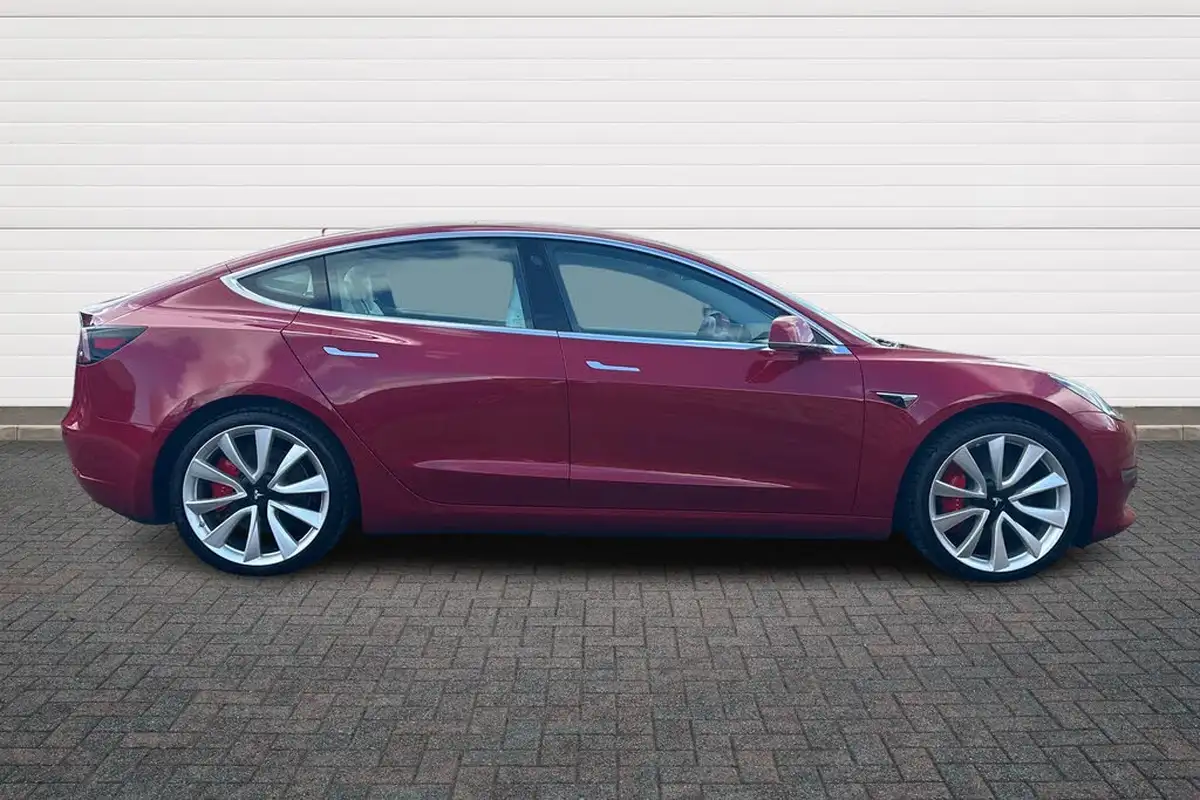 2019-tesla-model-3-e-4x4-performance-pack-big-14