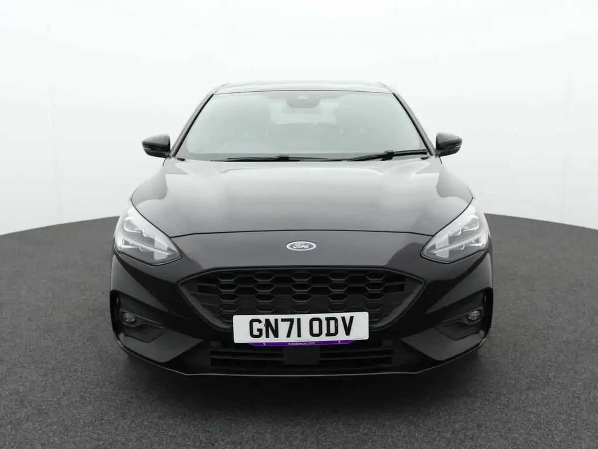 2020-ford-focus-15-st-line-x-hatchback-big-1