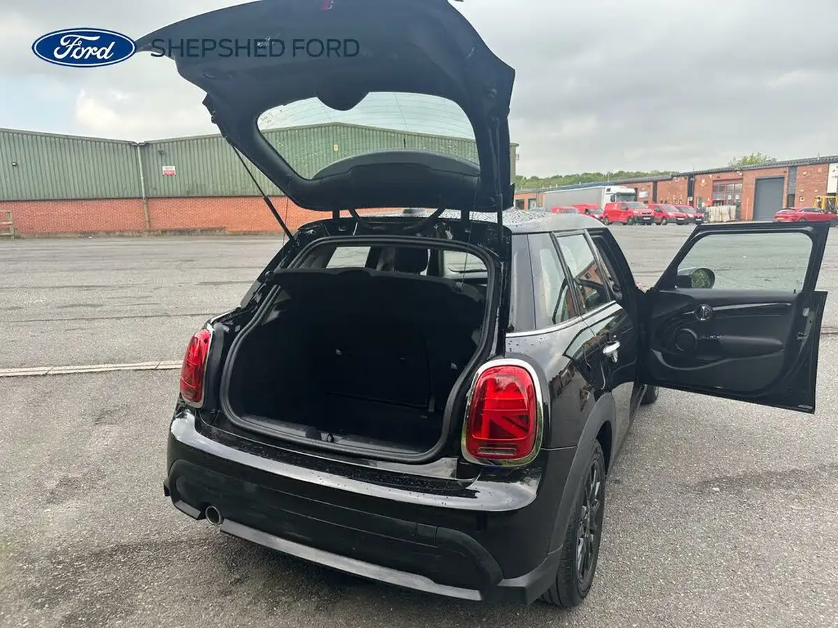 2022-mini-cooper-15-cooper-classic-hatchback-5d-big-31