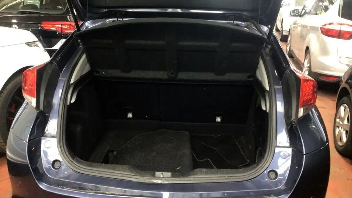 2014-honda-civic-16td-se-plus-hatchback-big-8