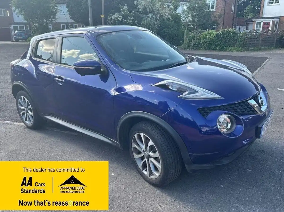 2016-nissan-juke-16-tekna-117ps-1598cc-xtronic-cvt-big-0