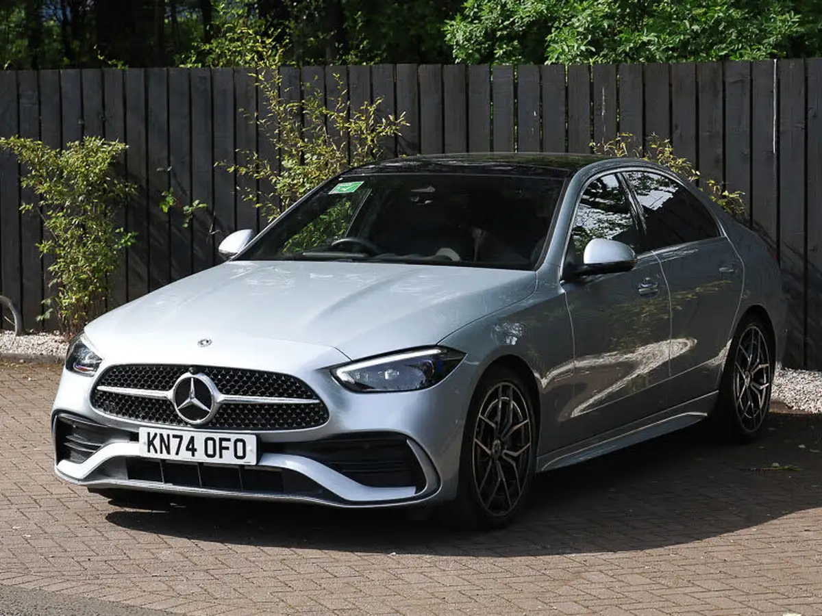 2024-mercedes-benz-c-class-20-c300-amg-line-premium-plus-259ps-saloon-4d-1999cc-big-16
