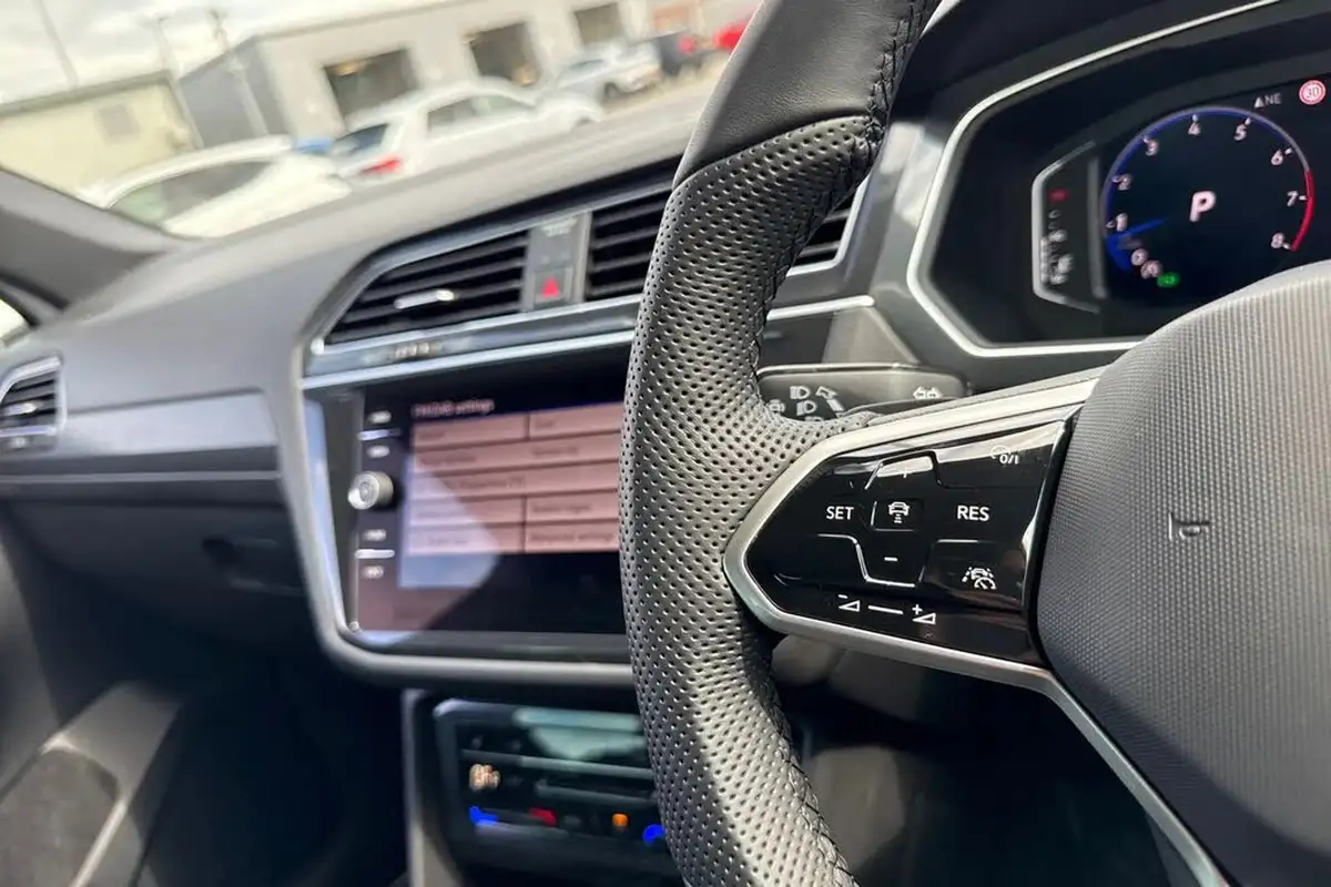 2021-volkswagen-tiguan-15-tsi-r-line-big-39