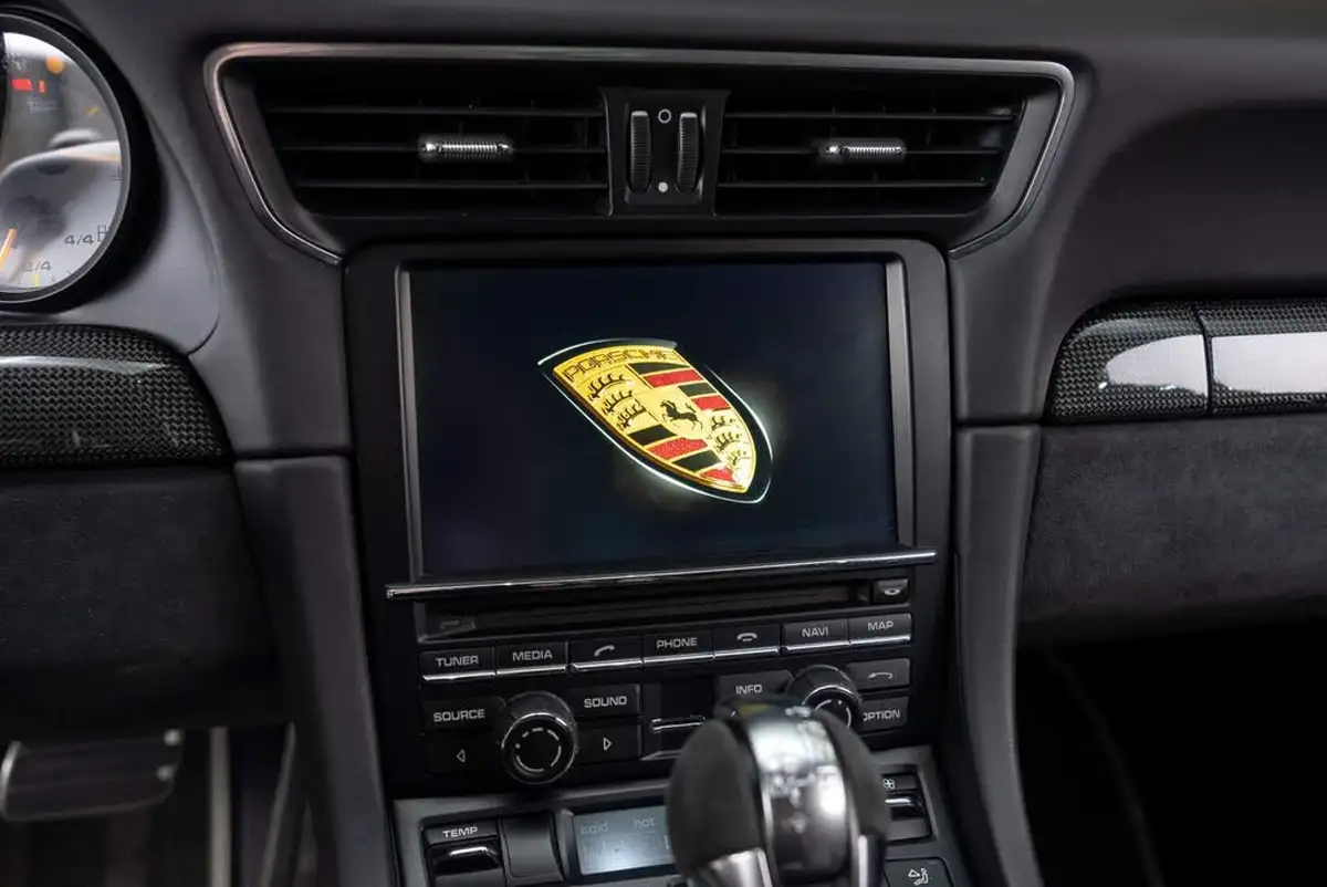 2016-porsche-911-big-21