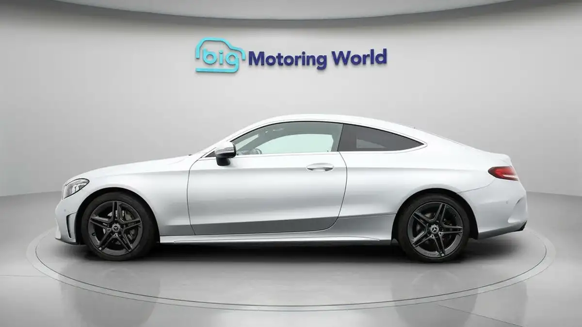 2019-mercedes-benz-c-class-15-c200-amg-line-premiumss-coupe-2d-big-4