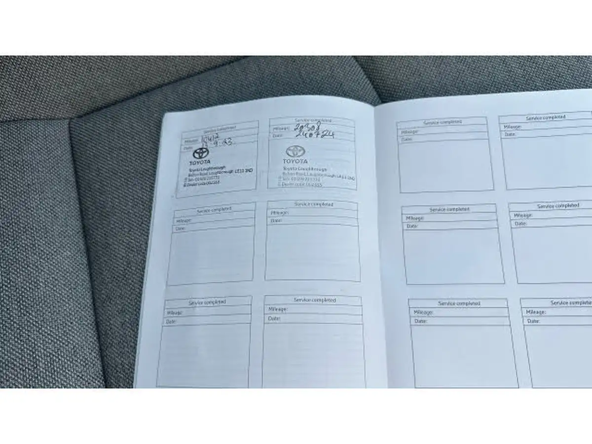 2022-toyota-yaris-cross-15-vvt-i-excel-city-packpan-roof-big-33