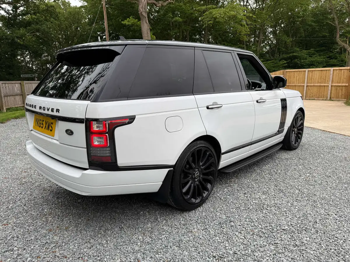 2015-land-rover-range-rover-30tdv6-vogue-big-20