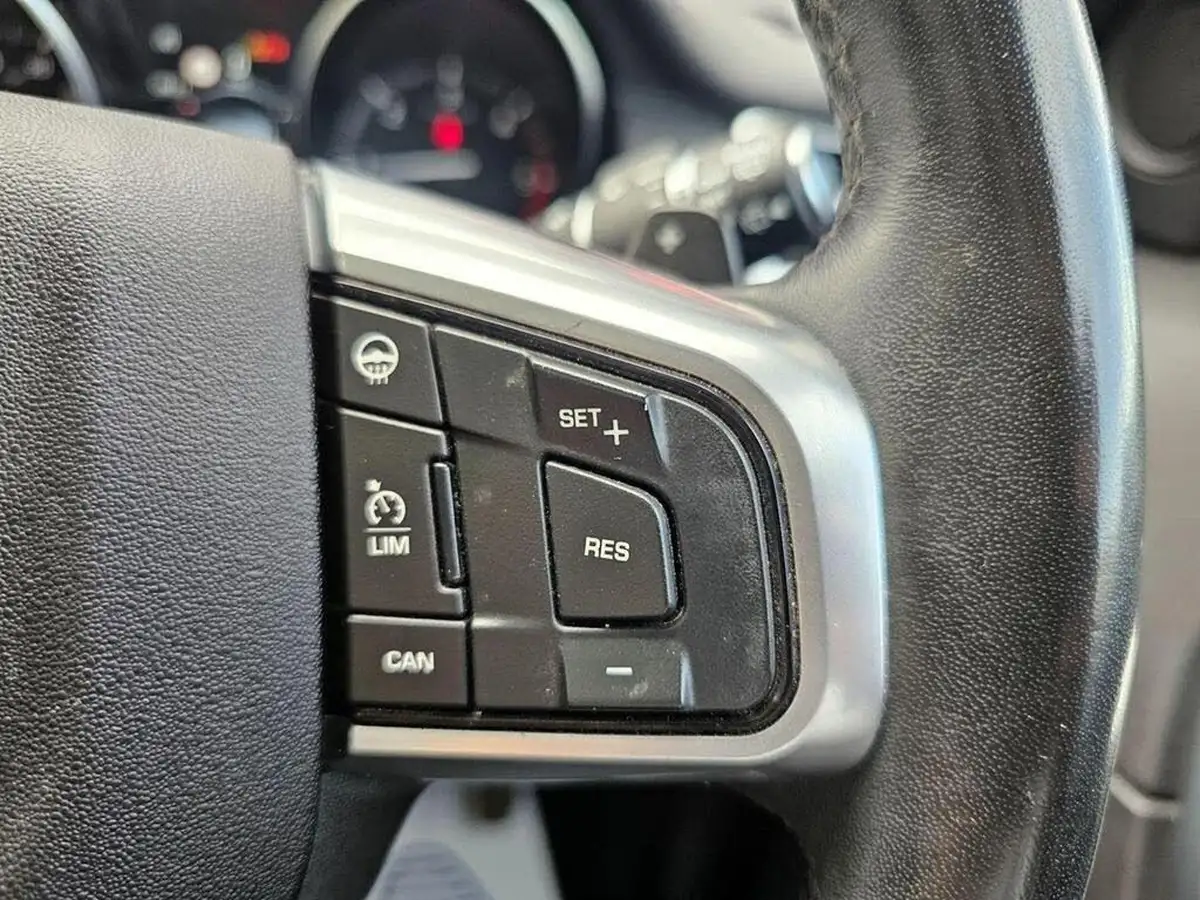 2019-land-rover-discovery-sport-20td4-hse-luxury-big-27