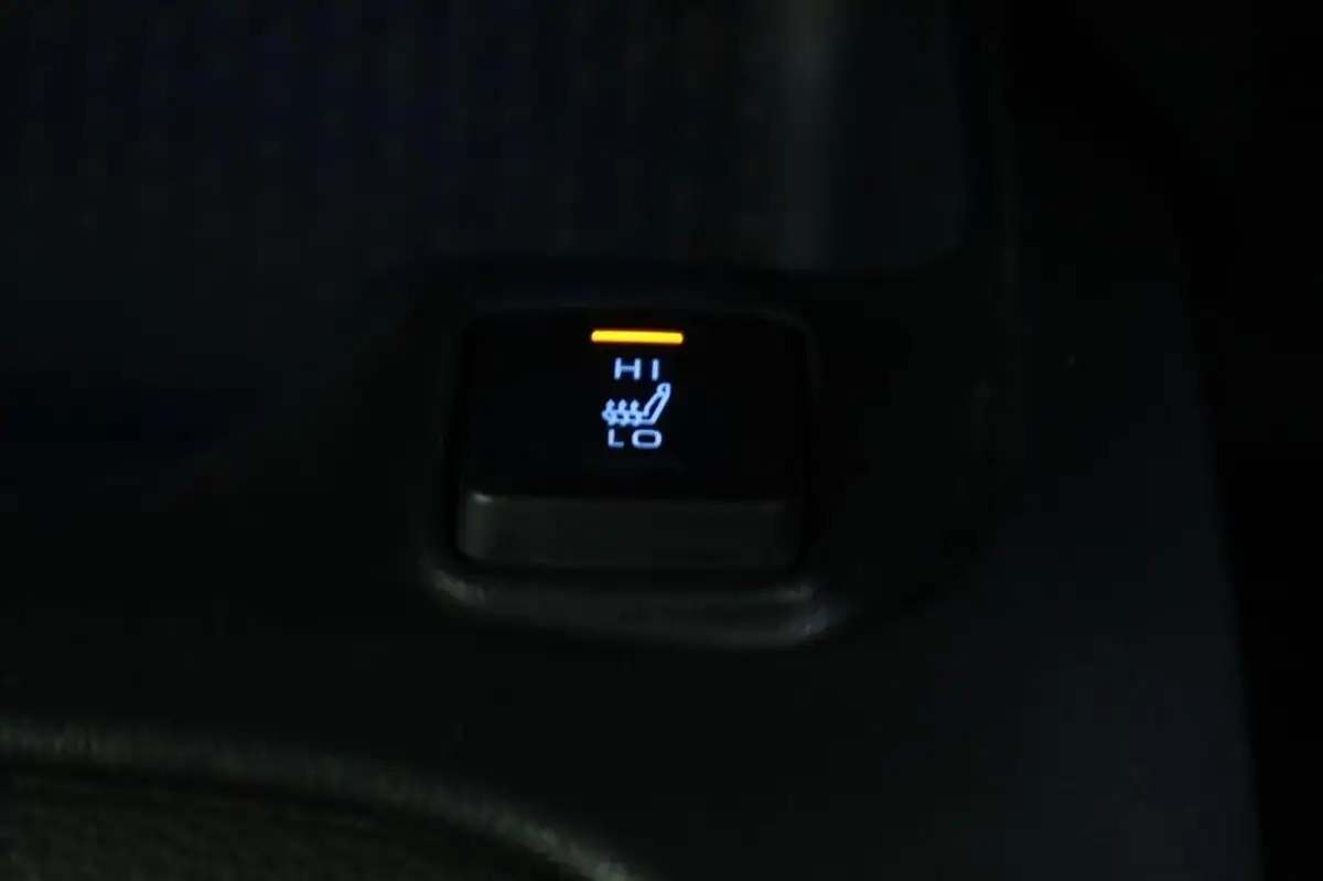 2021-toyota-corolla-18-vvt-i-excel-trk-touring-sports-big-22