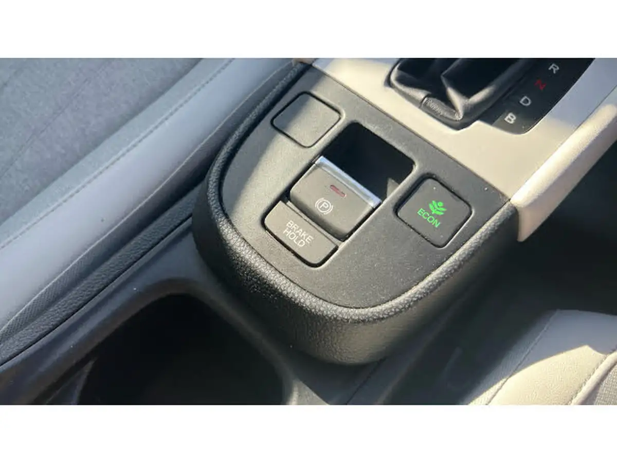 2022-honda-jazz-15-i-mmd-ex-107ps-big-25