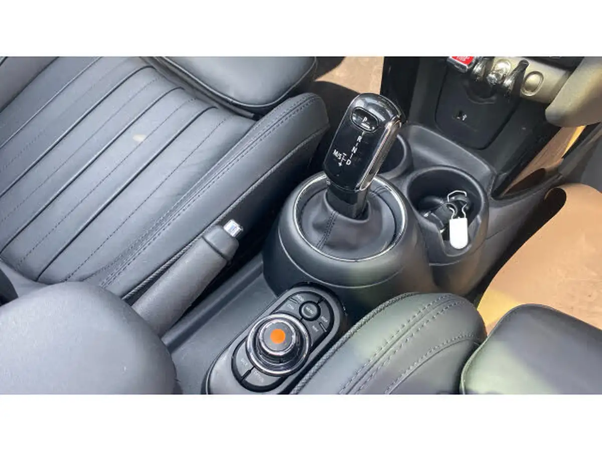 2019-mini-cooper-15-cooper-exclusive-134bhp-hatchback-5d-auto-big-9