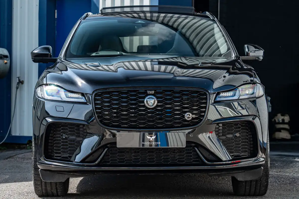 2024-jaguar-f-pace-50-v8-p575-svr-575-edition-big-17