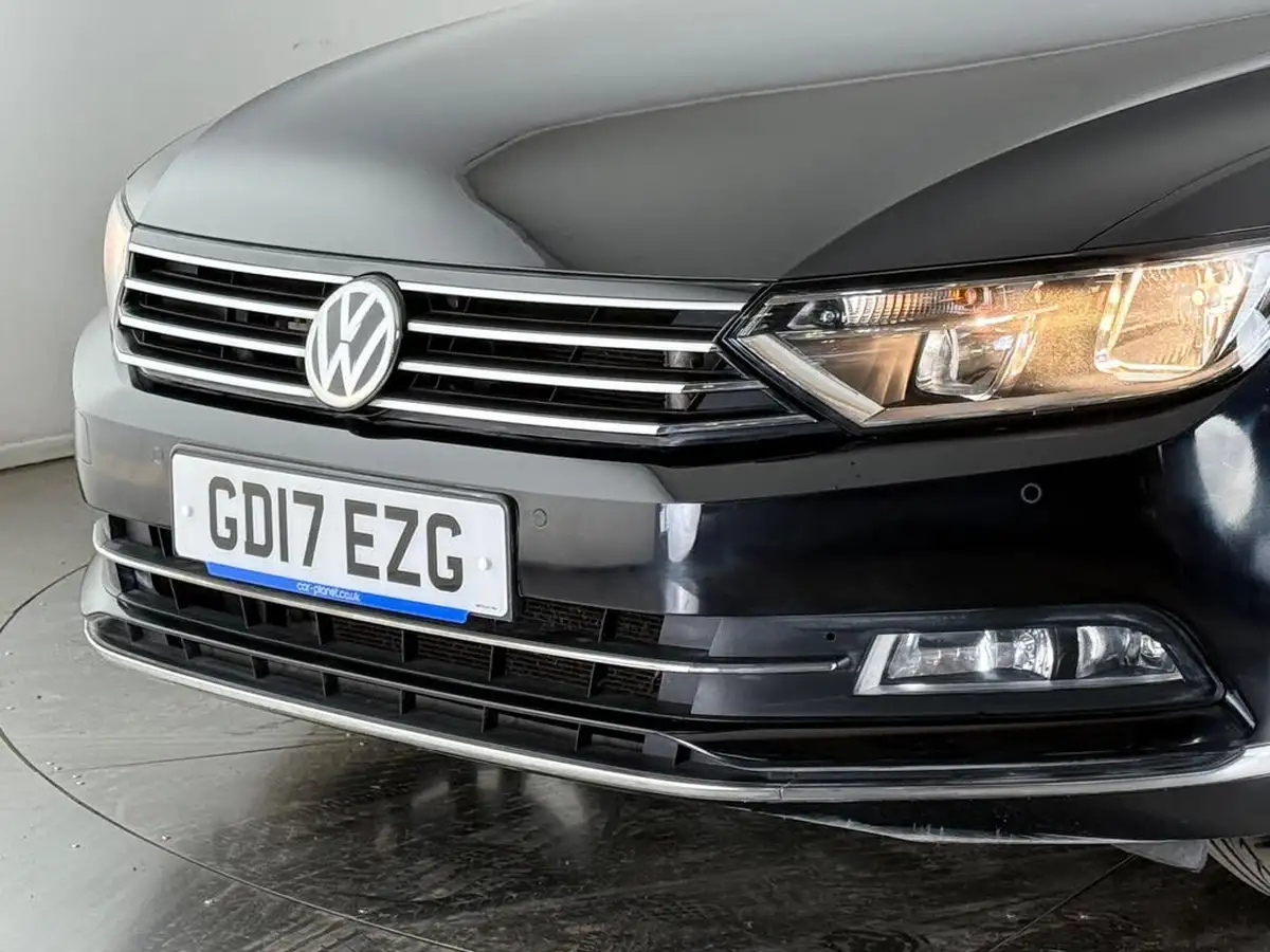 2017-volkswagen-passat-20tdi-gt-150ps-ss-estate-5d-dsg-big-46
