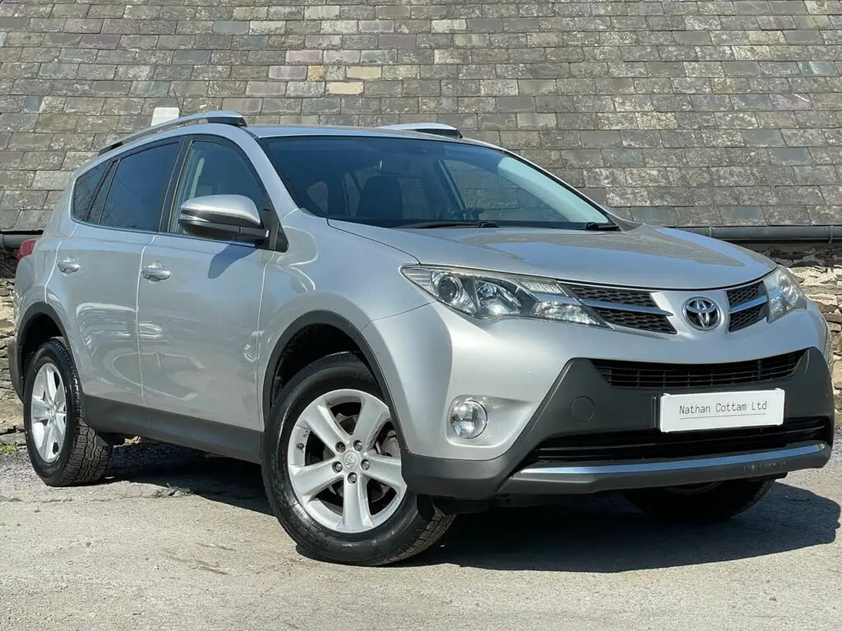 2013-toyota-rav4-20td-invincible-2wd-1990cc-big-0