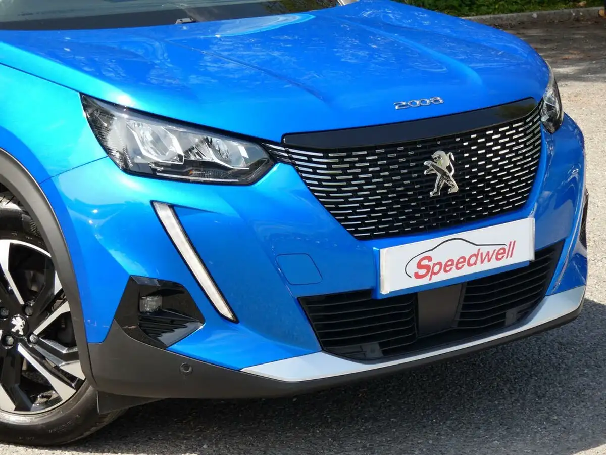 2020-peugeot-2008-suv-12-puretech-allure-100bhp-big-8