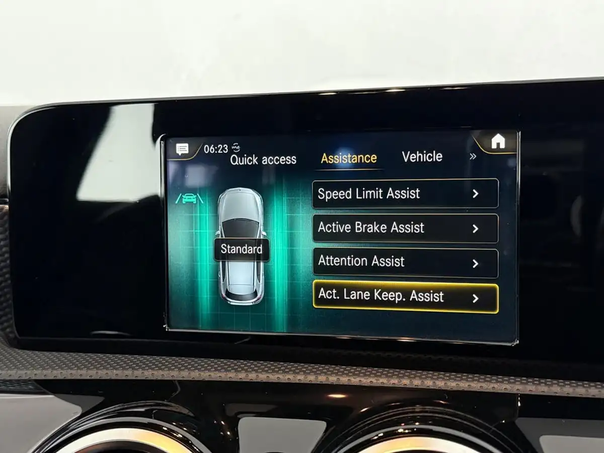 2019-mercedes-benz-a-class-15d-a180d-sport-hatchback-5d-7g-dct-big-28