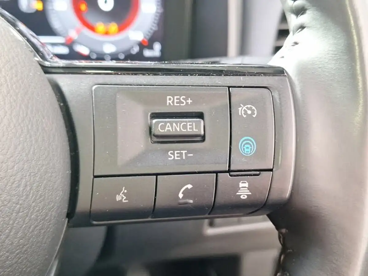 2022-nissan-qashqai-13-dig-t-tekna-140ps-mild-hybrid-big-16