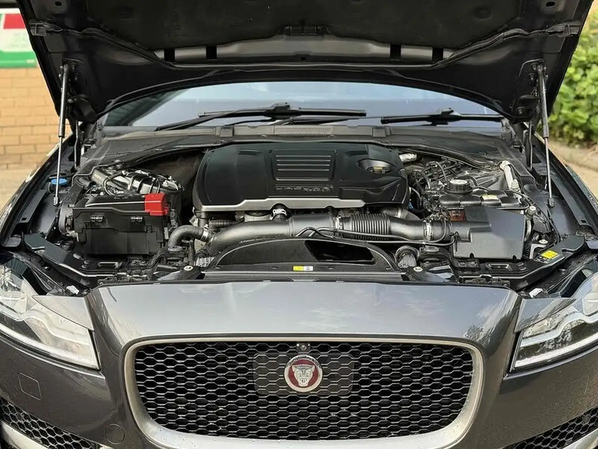 2018-jaguar-xf-20i-r-sport-249ps-sportbrake-5d-1998cc-big-8