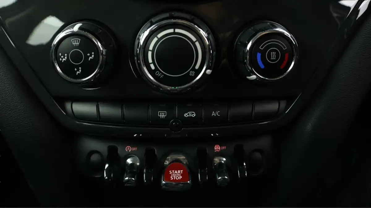 2021-mini-countryman-15-cooper-classic-big-12