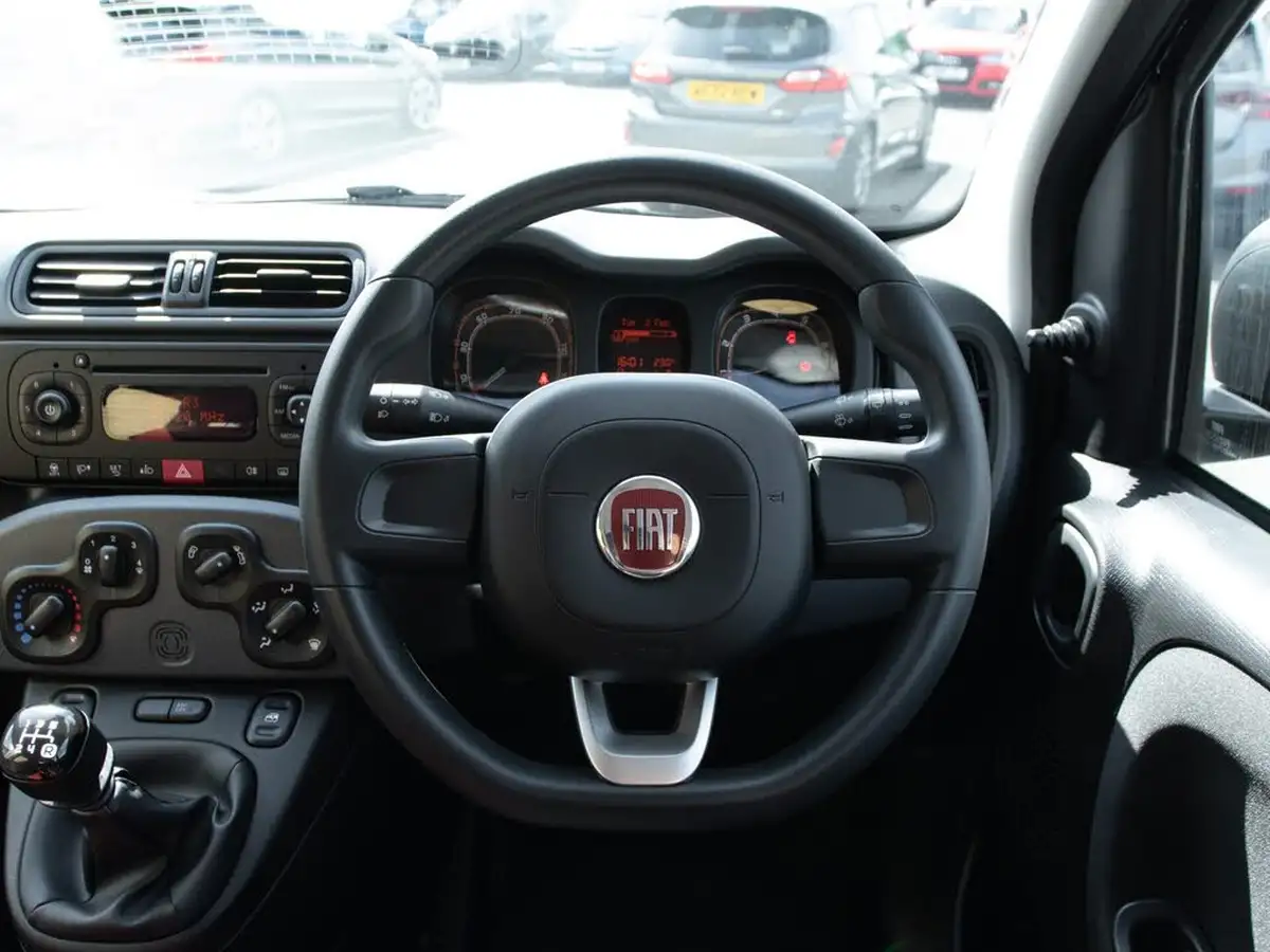 2017-fiat-panda-big-19