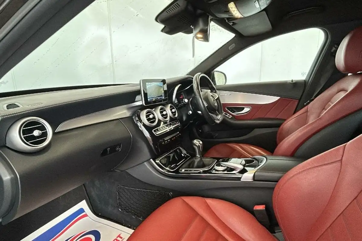2015-mercedes-benz-c-class-21cdi-c220-amg-line-ss-estate-5d-big-14