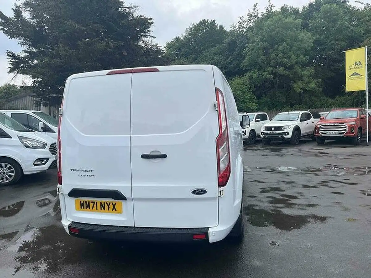 2022-ford-transit-custom-20tdci-300-l1h1-trend-105pseu6dt-panel-van-big-12