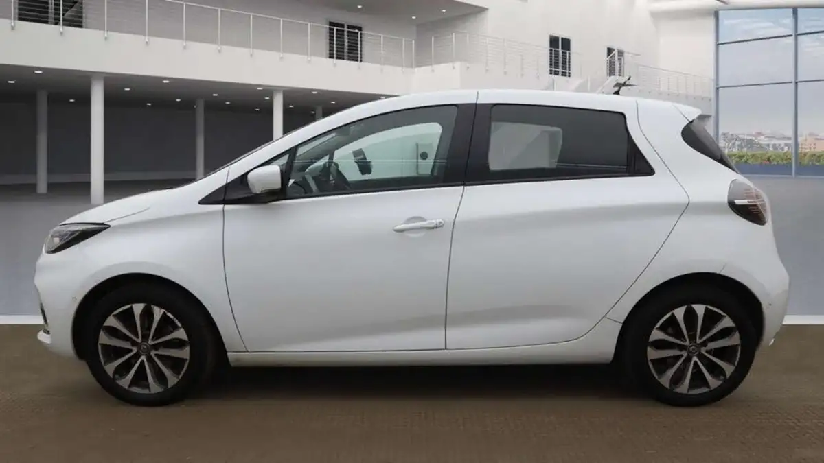 2021-renault-zoe-e-gt-line-big-5