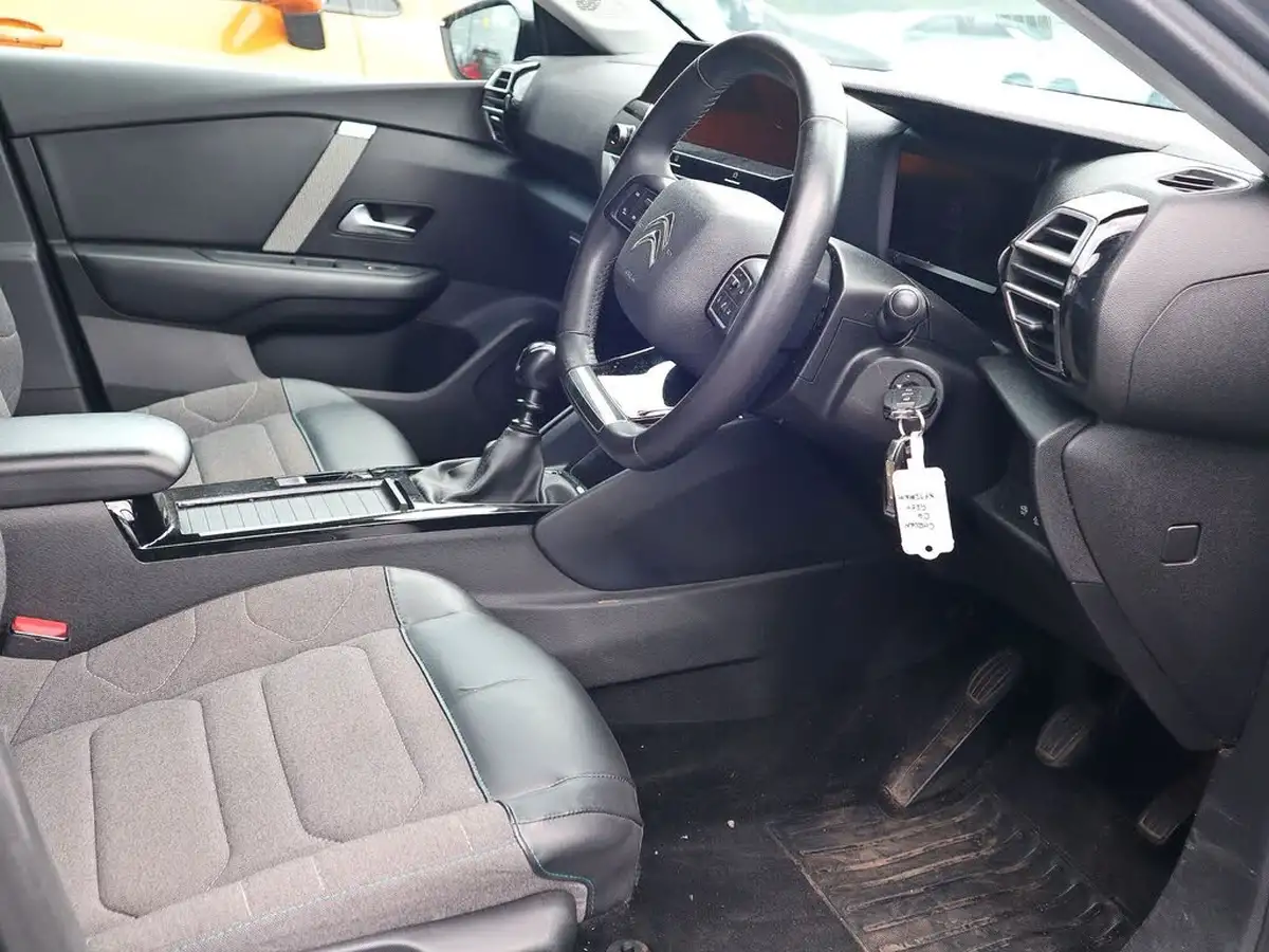 2022-citroen-c4-12-puretech-sense-plus-big-2