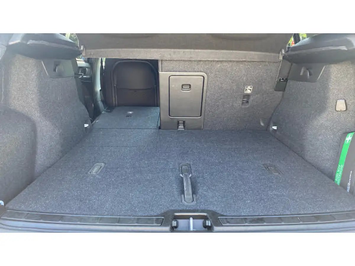 2024-volvo-xc40-20-b3-plus-big-16