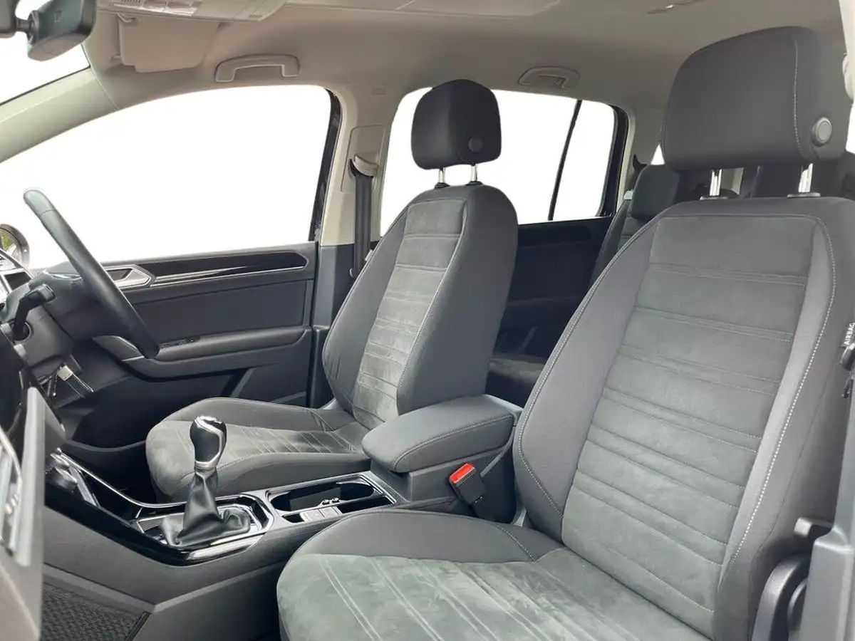 2021-volkswagen-touran-15-tsi-sel-big-9