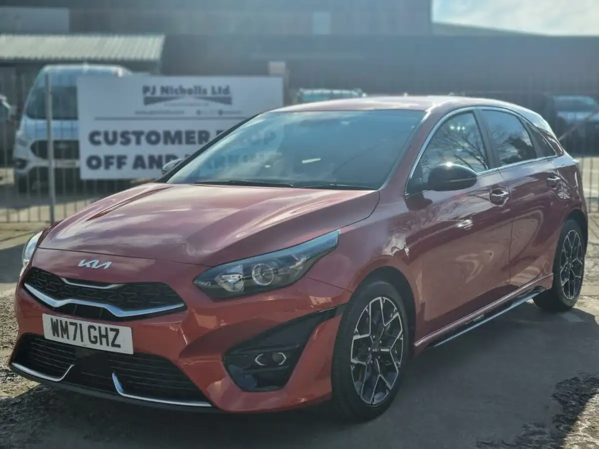 2022-kia-ceed-15-t-gdi-gt-line-big-12