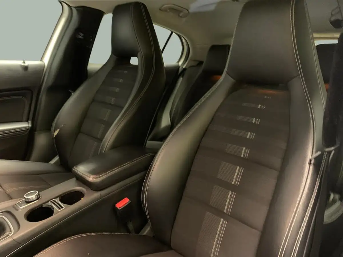2019-mercedes-benz-gla-class-16-gla-180-urban-edition-ss-big-25