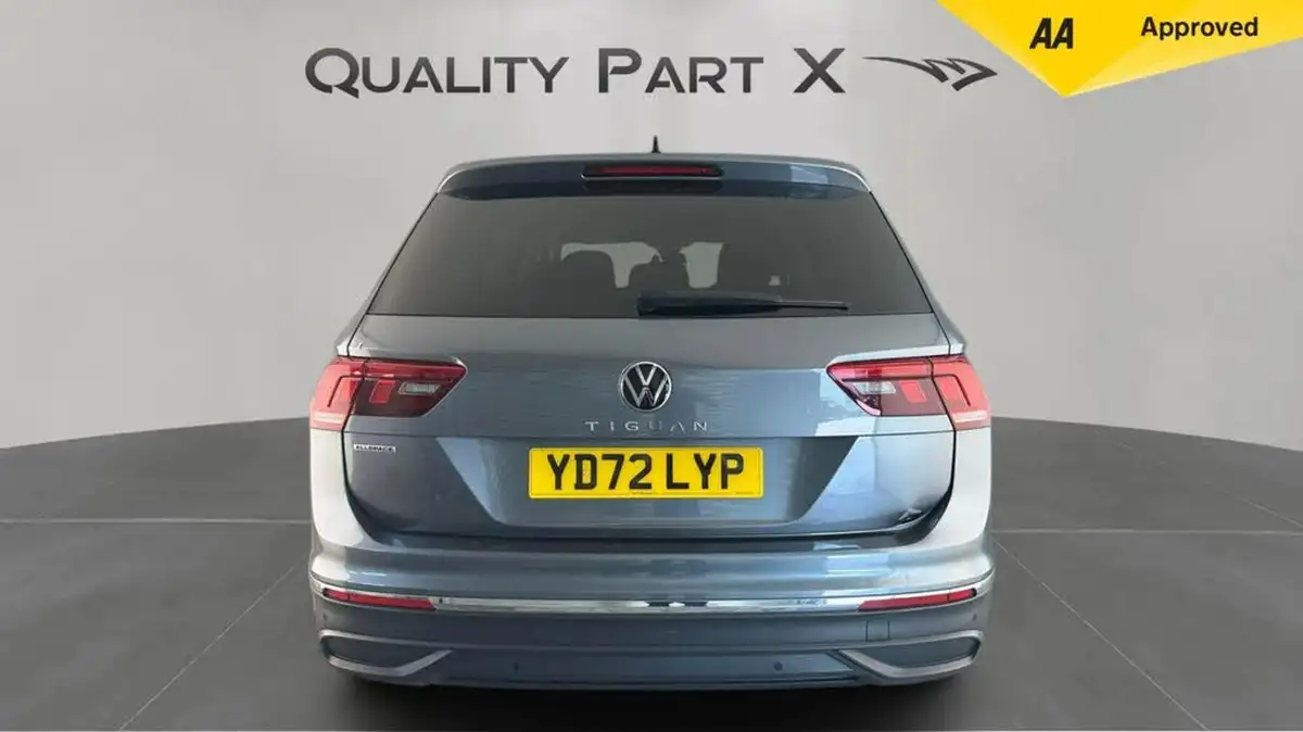 2022-volkswagen-tiguan-allspace-15-tsi-life-big-3