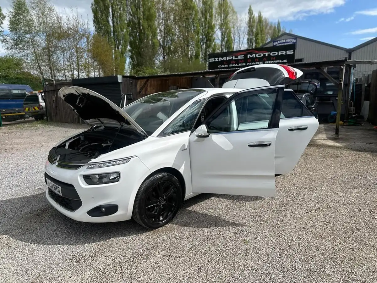2014-citroen-c4-picasso-16e-hdi-exclusive-big-54