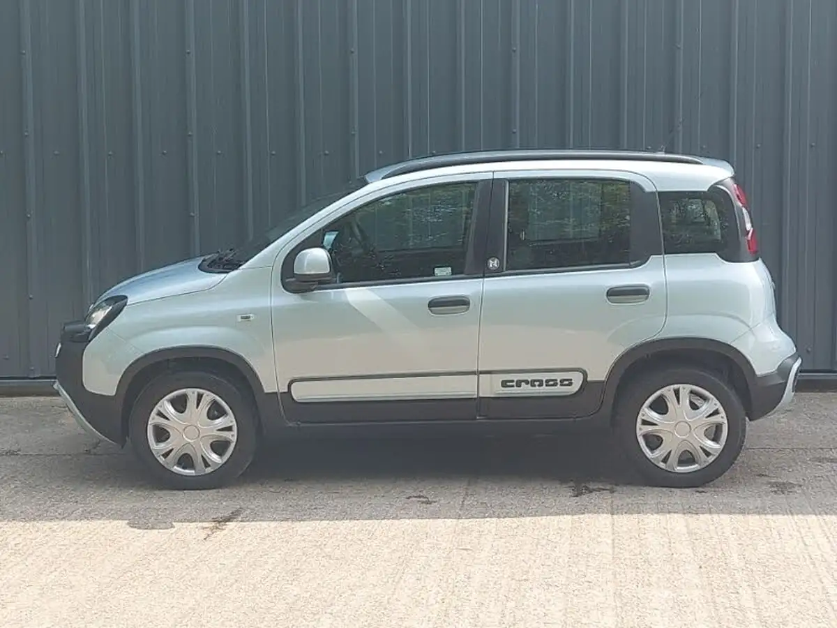 2020-fiat-panda-10-city-cross-big-3