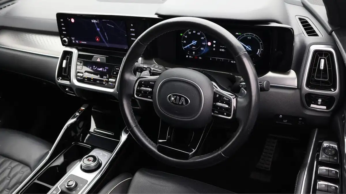 2021-kia-sorento-16-t-gdi-4-226bhp-hev-big-9