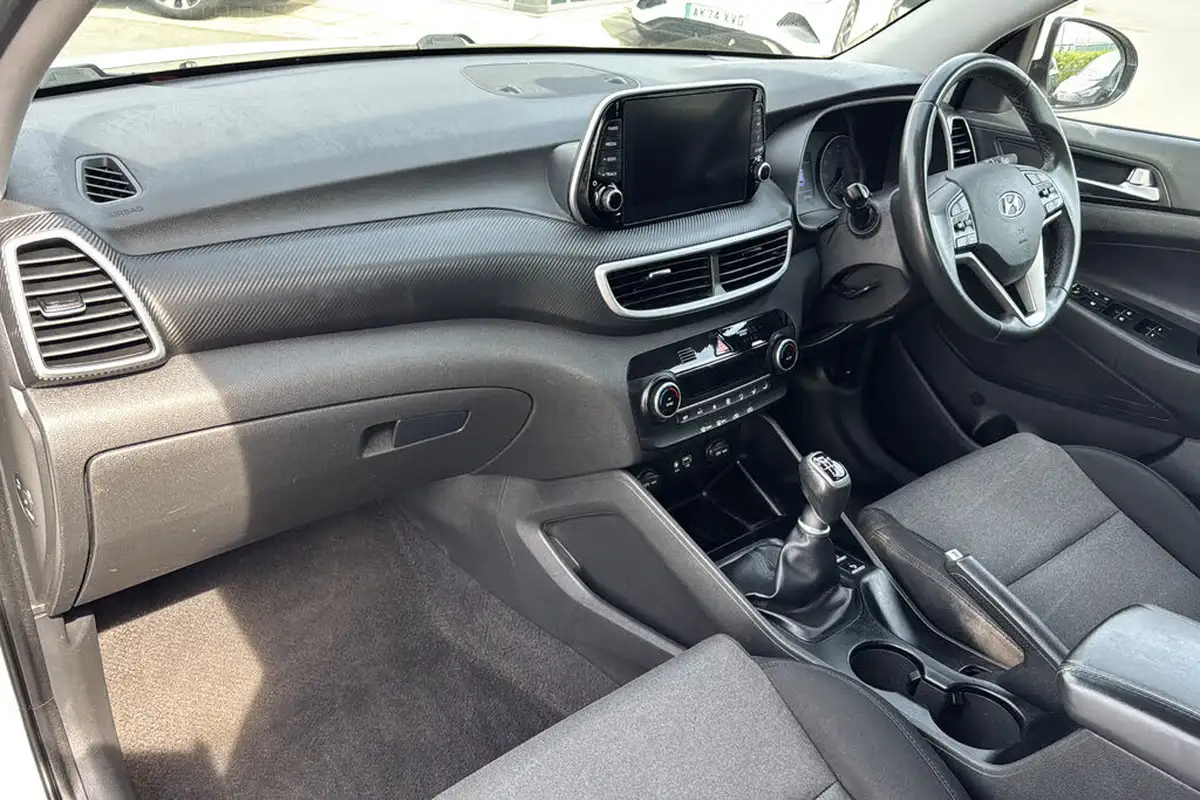 2020-hyundai-tucson-16-gdi-se-nav-big-10